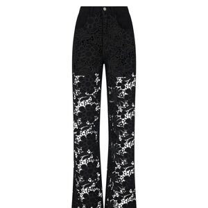 Celeste High Rise Jean - Black
Size: 28 (US 6)